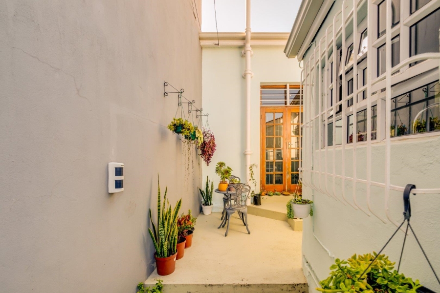 2 Bedroom Property for Sale in Observatory Western Cape